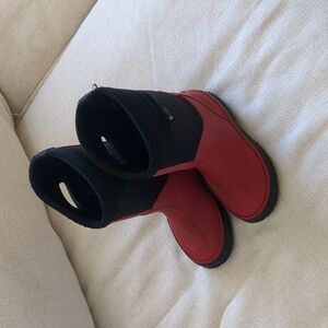 OAKI kids neoprene rain boots size 10